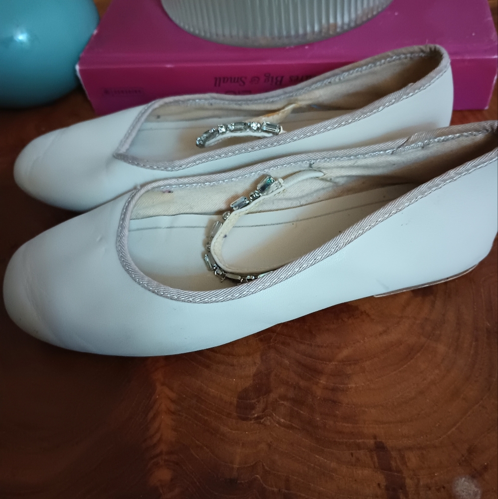 Zara flats